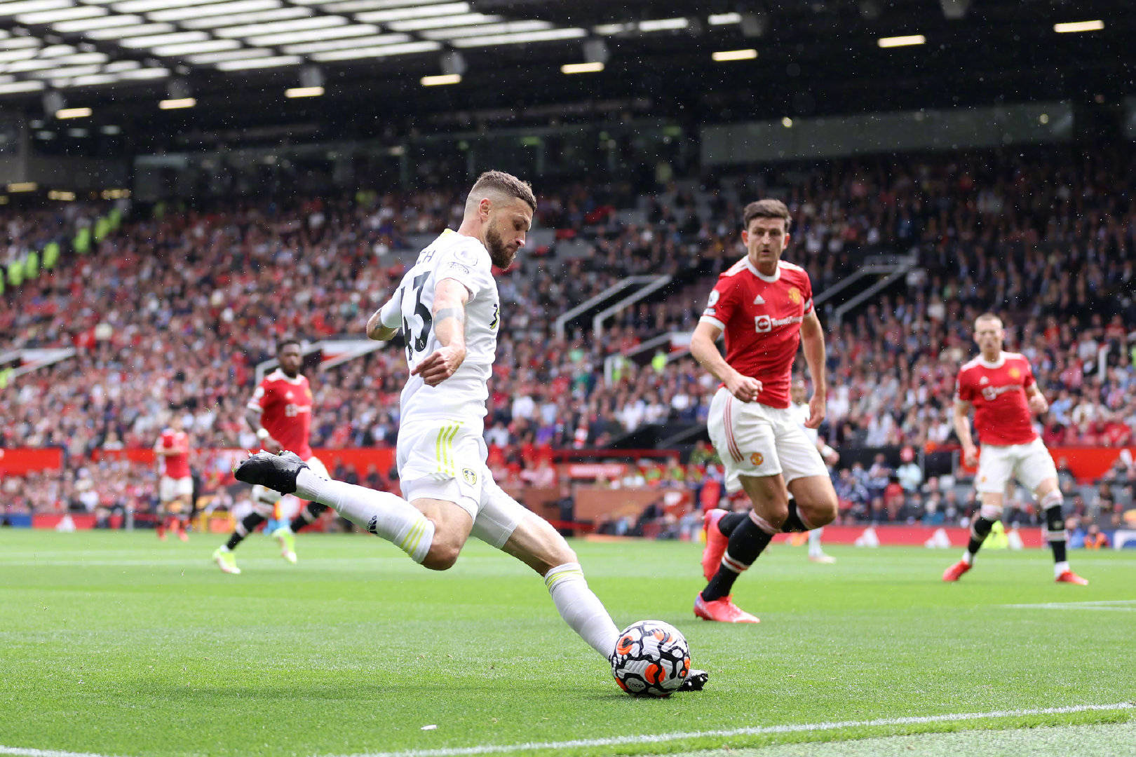 半场战报：毕尔巴鄂竞技0-0阿拉维斯，双方破门乏术.