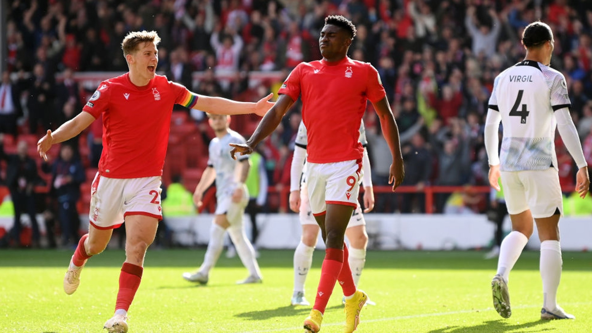 对比赛中的 对比赛中的