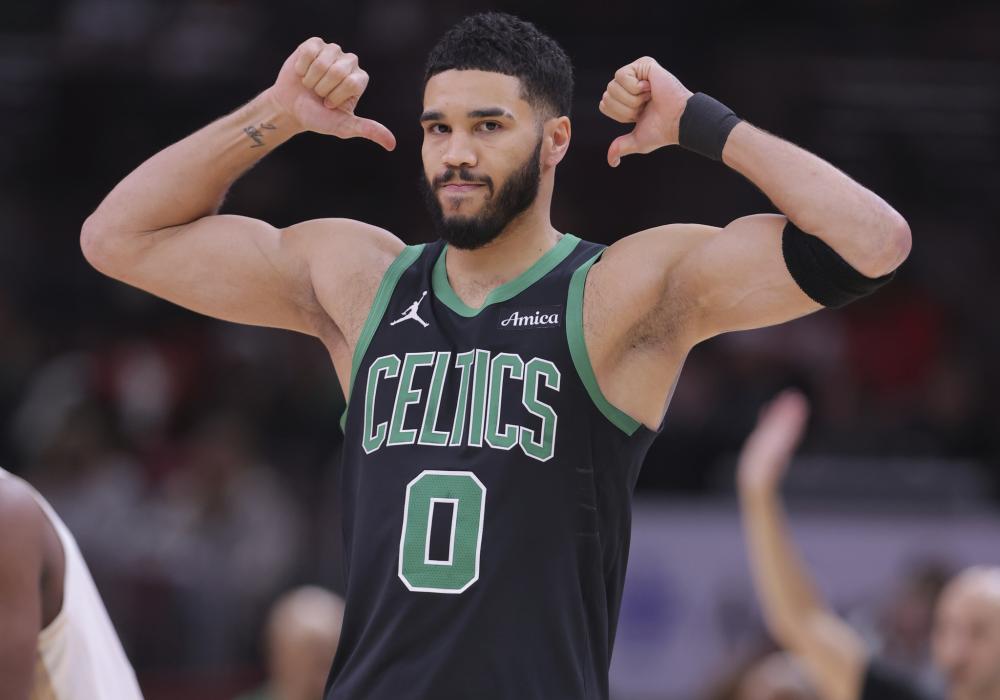 他更是年轻 他更是年轻