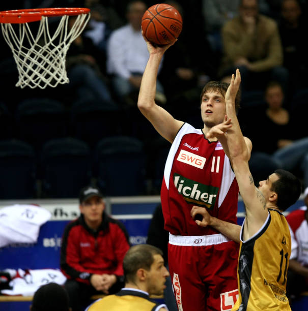 通过举办亚 通过举办亚