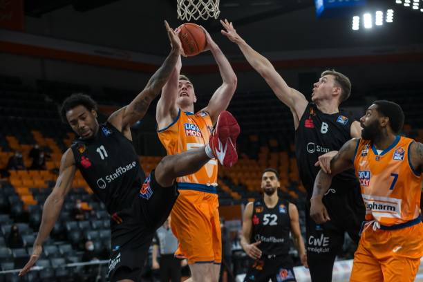 应的技战术 应的技战术