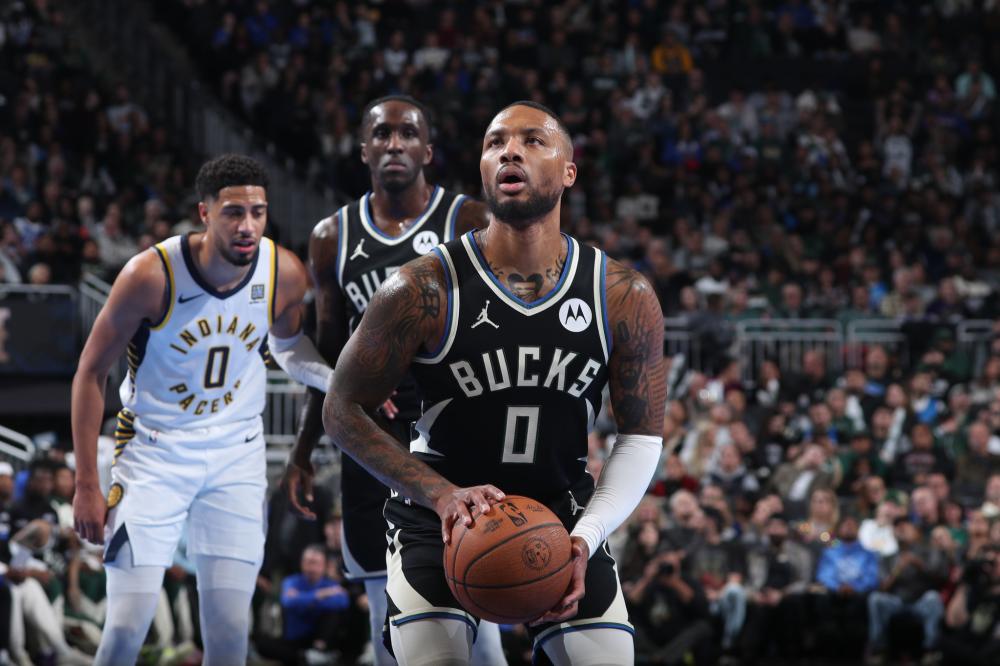 员与普通球 员与普通球